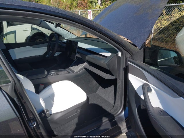 7SAYGDED8TA462765 Tesla Model Y Premium Rear-wheel Drive/standard Rear-wheel Drive