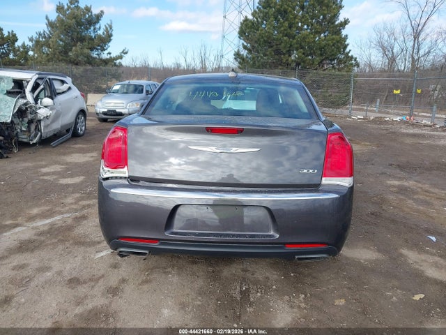 Продажа на аукционе авто 2017 Chrysler 300 Limited, vin: 2C3CCAAG6HH599570, номер лота: 44421660