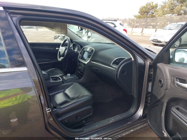 Продажа на аукционе авто 2017 Chrysler 300 Limited, vin: 2C3CCAAG6HH599570, номер лота: 44421660