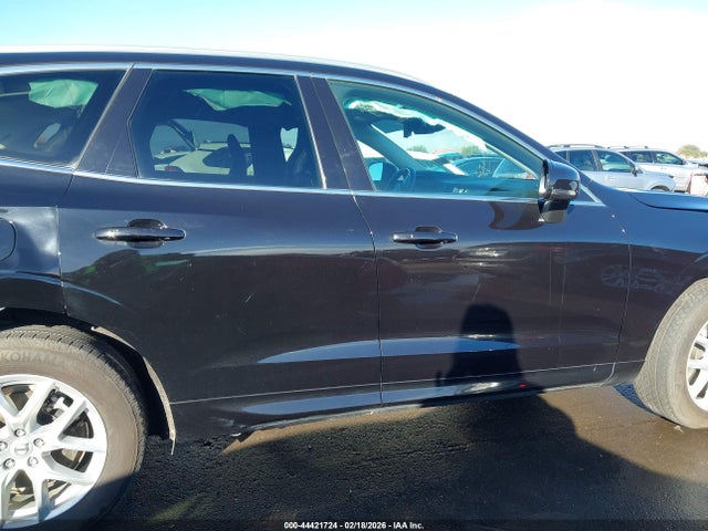 2021 Volvo Xc60 T6 Momentum მანქანა იყიდება აუქციონზე, vin: YV4A22RK6M1770389, აუქციონის ნომერი: 44421724