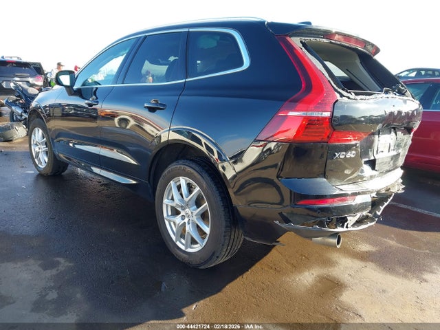 2021 Volvo Xc60 T6 Momentum მანქანა იყიდება აუქციონზე, vin: YV4A22RK6M1770389, აუქციონის ნომერი: 44421724
