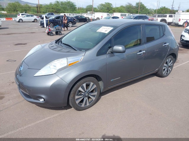 1N4BZ0CP2GC312018 Nissan LEAF SV