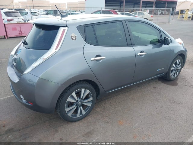 1N4BZ0CP2GC312018 Nissan LEAF SV