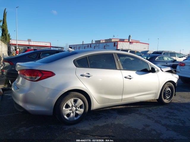 KIA FORTE LX 2017 3KPFK4A7XHE031492 Image 14