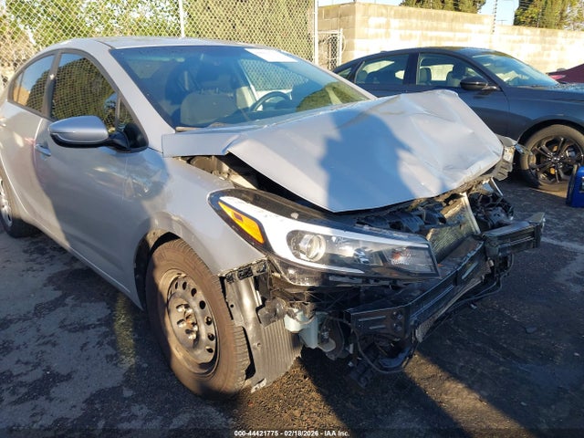 KIA FORTE LX 2017 3KPFK4A7XHE031492 Image 18