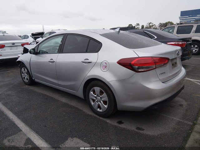 KIA FORTE LX 2017 3KPFK4A7XHE031492 Image 3