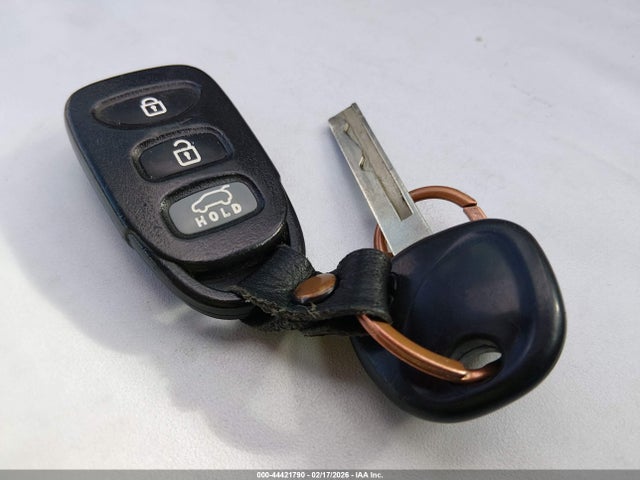 KMHD35LH0GU266396 Hyundai ELANTRA GT