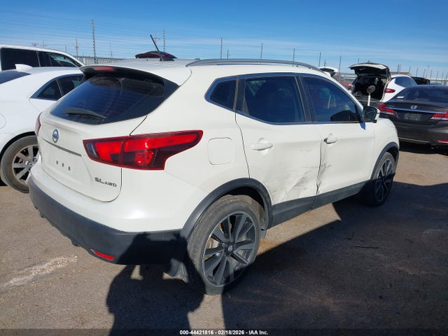 2017 NISSAN ROGUE SPORT JN1BJ1CRXHW118106 Photo 3