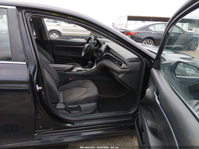 Aukcja sprzedaży 2021 Toyota Camry Le, vin: 4T1C11AK2MU572214, numer aukcji: 44421835