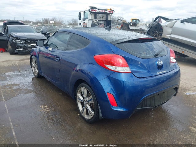 44421841 :رقم المزاد ، KMHTC6AD2HU320879 vin ، 2017 Hyundai Veloster Value Edition مزاد بيع