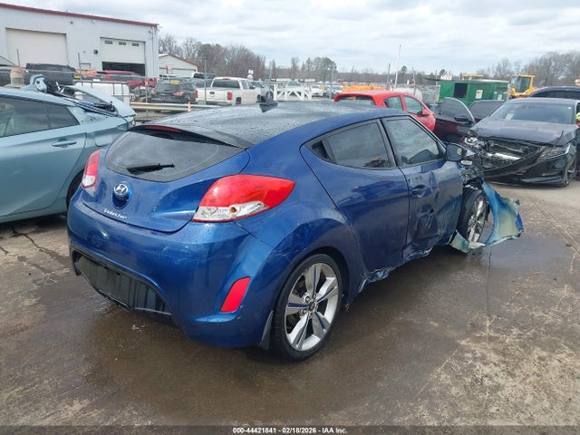 44421841 :رقم المزاد ، KMHTC6AD2HU320879 vin ، 2017 Hyundai Veloster Value Edition مزاد بيع