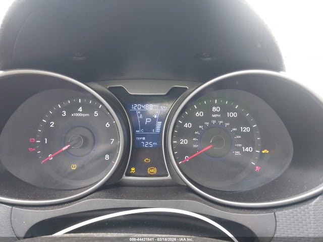 44421841 :رقم المزاد ، KMHTC6AD2HU320879 vin ، 2017 Hyundai Veloster Value Edition مزاد بيع