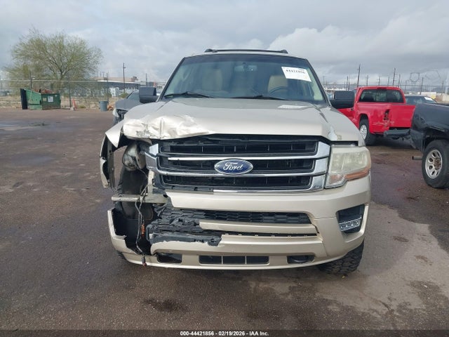 1FMJU1JT8HEA75482 Ford Expedition Xlt