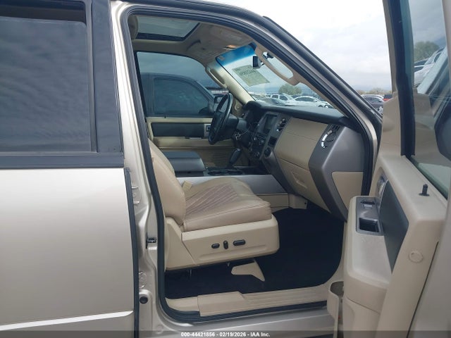 1FMJU1JT8HEA75482 Ford Expedition Xlt