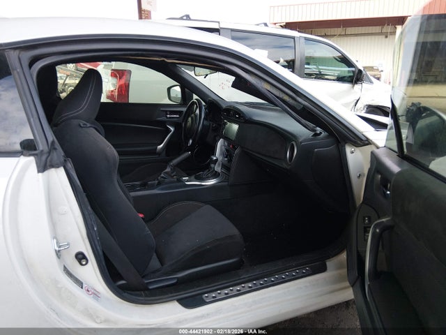 2017 TOYOTA 86 JF1ZNAA16H8705801 Photo 4