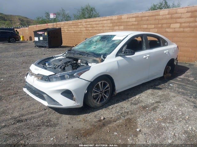 KIA Forte Lxs 2022 3KPF24AD8NE465623 Image 2