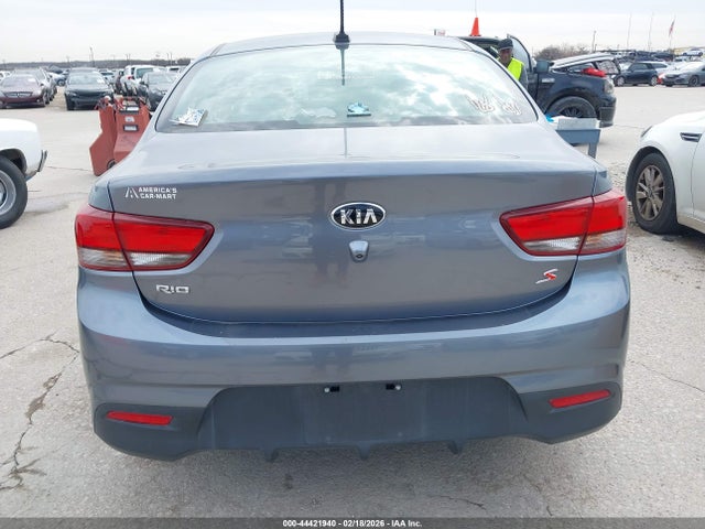 3KPA24AB1KE239315 KIA RIO S