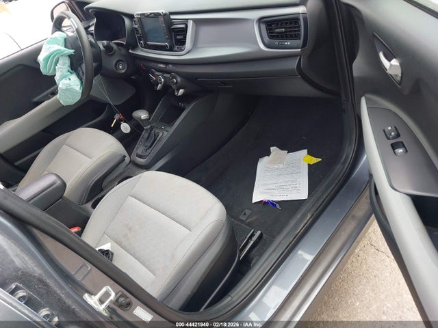 3KPA24AB1KE239315 KIA RIO S
