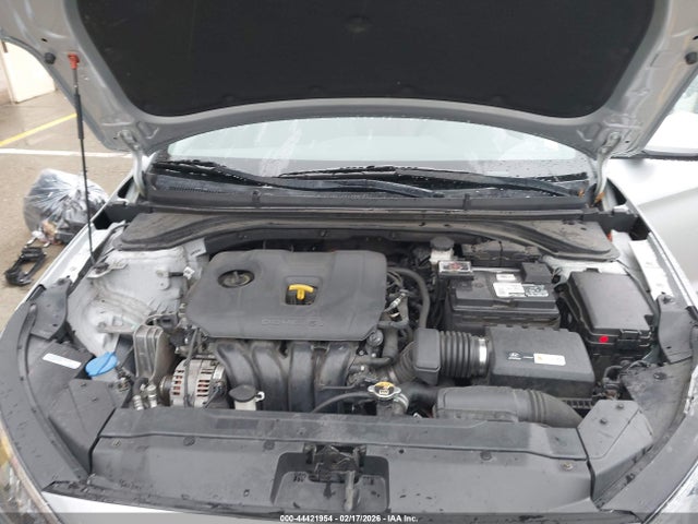 5NPD84LF6KH412849 Hyundai ELANTRA SEL