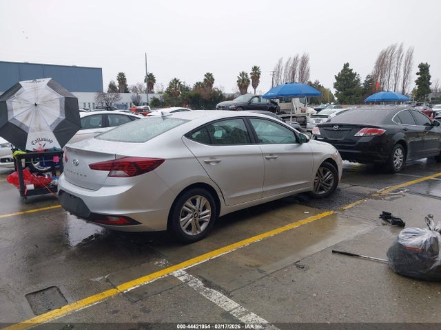 5NPD84LF6KH412849 Hyundai ELANTRA SEL