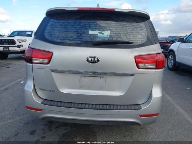 KNDMA5C13F6037940 KIA Sedona L