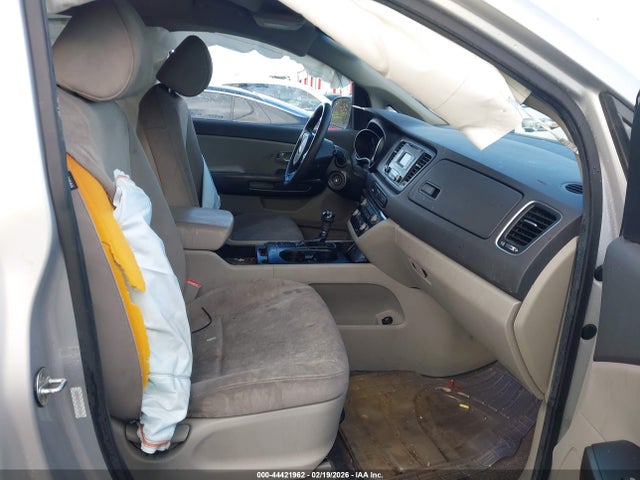 KNDMA5C13F6037940 KIA Sedona L