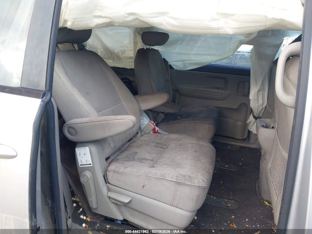 KNDMA5C13F6037940 KIA Sedona L
