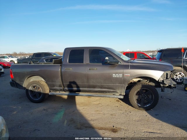 2017 Ram 1500 Express  4x4 6'4 Box მანქანა იყიდება აუქციონზე, vin: 1C6RR7FT9HS853186, აუქციონის ნომერი: 44421966