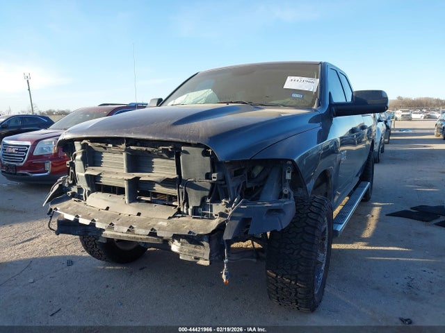 2017 Ram 1500 Express  4x4 6'4 Box მანქანა იყიდება აუქციონზე, vin: 1C6RR7FT9HS853186, აუქციონის ნომერი: 44421966