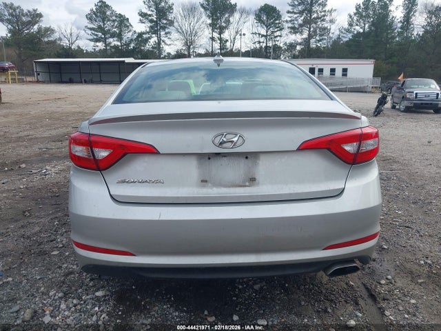 Hyundai SONATA SE 2015 5NPE24AF0FH031805 Image 16