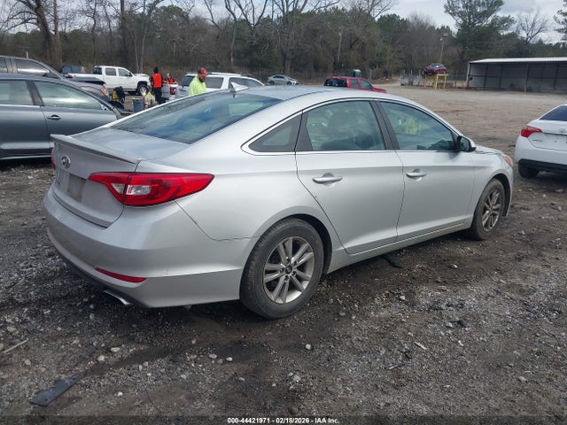 Hyundai SONATA SE 2015 5NPE24AF0FH031805 Image 4