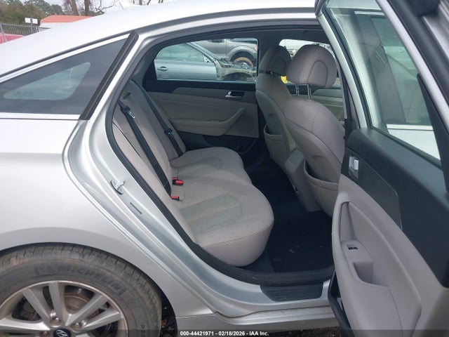 Hyundai SONATA SE 2015 5NPE24AF0FH031805 Image 8