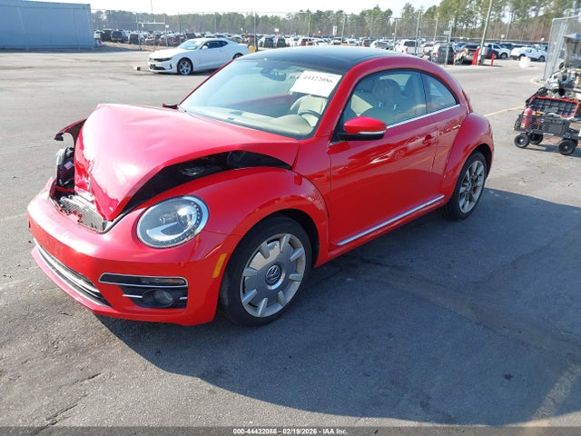 2019 VOLKSWAGEN BEETLE 3VWJD7AT3KM712784 Photo 1