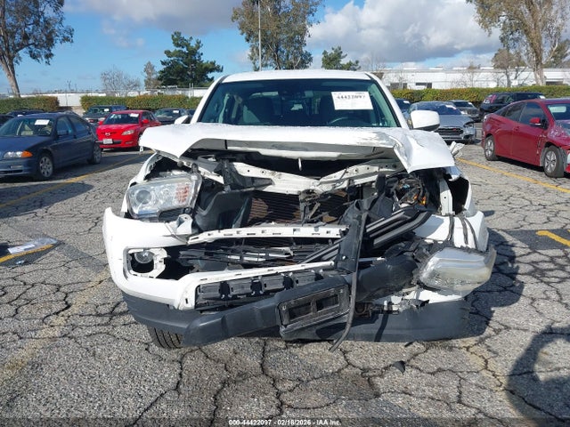5TFAX5GN5KX132633 Toyota Tacoma Sr5