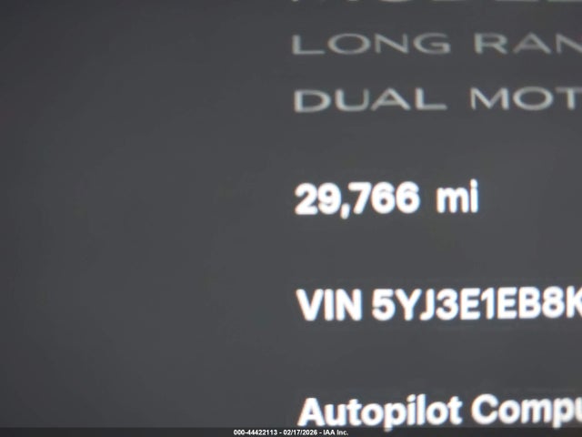 44422113 :رقم المزاد ، 5YJ3E1EB8KF421600 vin ، 2019 Tesla Model 3 Long Range/performance مزاد بيع