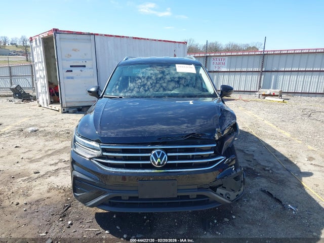 44422120 :رقم المزاد ، 3VV3B7AX2PM123349 vin ، 2023 Volkswagen Tiguan 2.0t Se مزاد بيع