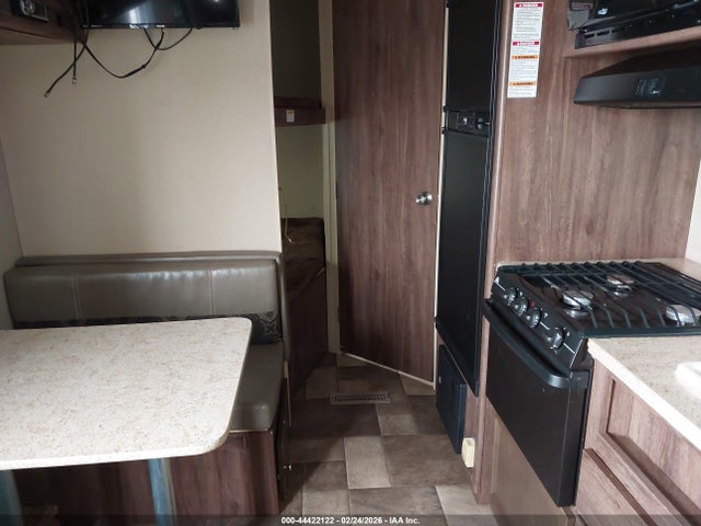 4YDT27424GY930326 Coleman 274bh