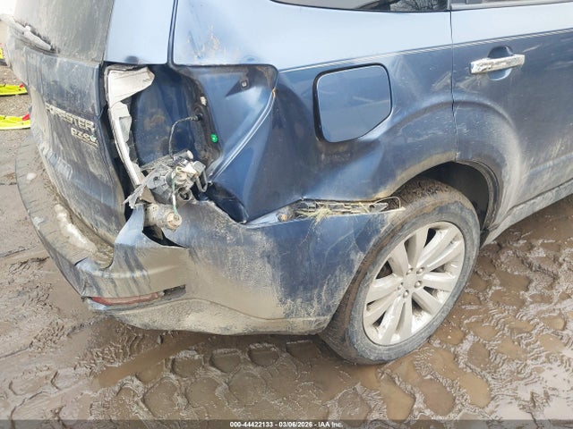 Продажа на аукционе авто 2011 Subaru Forester 2.5x Premium, vin: JF2SHADC7BH726259, номер лота: 44422133