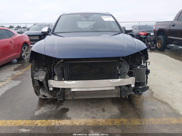 2018 Audi Sq5 3.0t Premium Plus მანქანა იყიდება აუქციონზე, vin: WA1C4AFY2J2225153, აუქციონის ნომერი: 44422134
