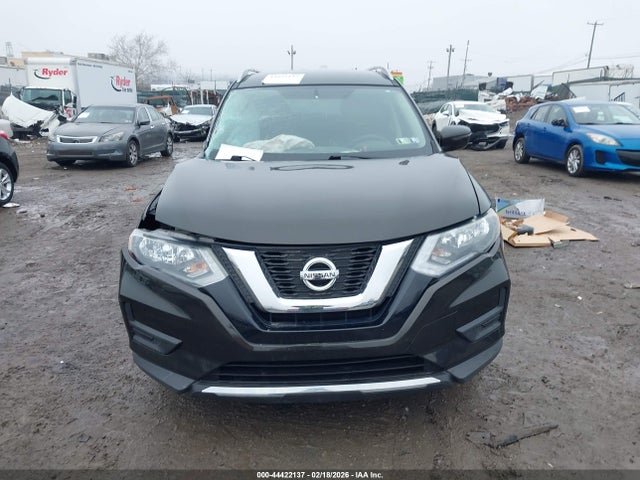 5N1AT2MM8HC821681 Nissan ROGUE S