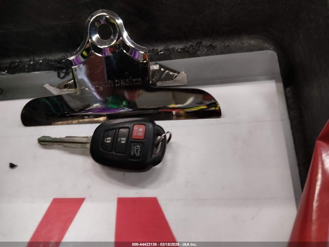 Toyota Rav4 Xle 2016 2T3RFREVXGW410731 Image 11