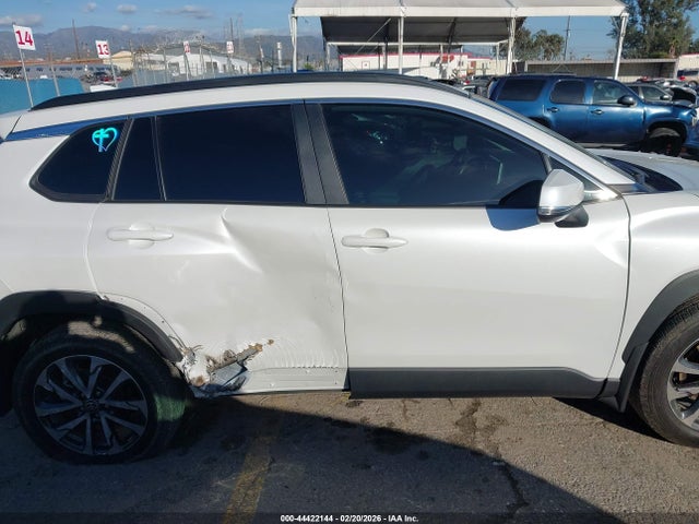 Toyota Corolla Cross Xle 2023 7MUDAAAG4PV062319 Image 13