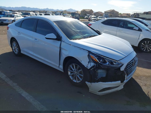 2018 5NPE24AF8JH697044 main image