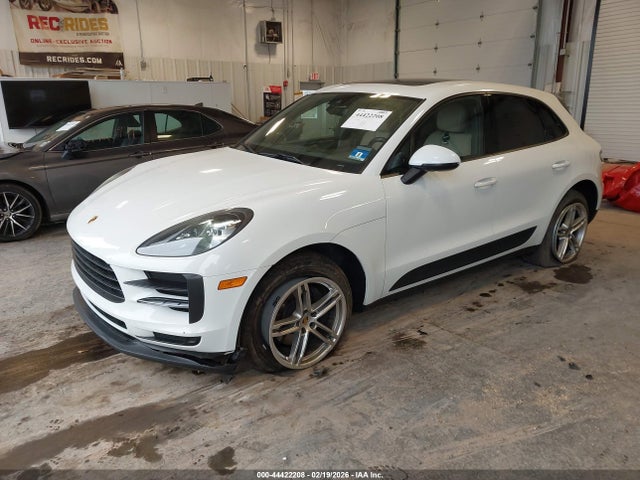 2019 PORSCHE MACAN WP1AA2A51KLB01880 Photo 1