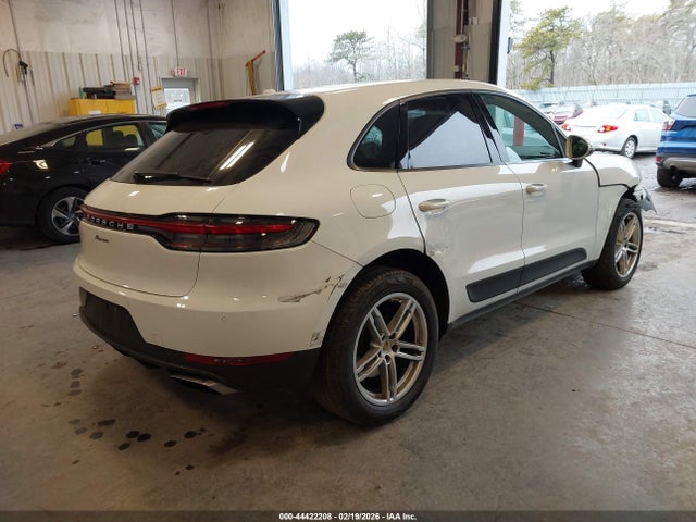 2019 PORSCHE MACAN WP1AA2A51KLB01880 Photo 3
