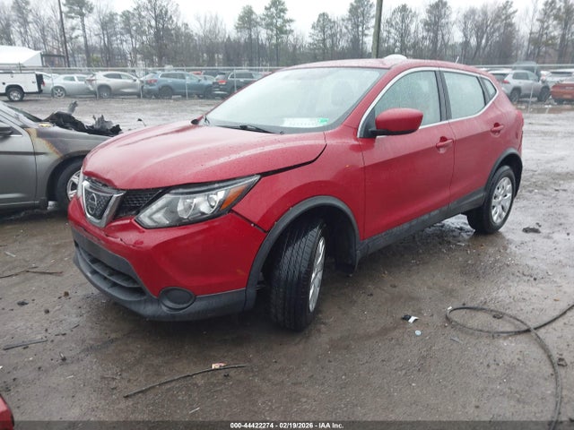 JN1BJ1CP1JW188162 Nissan Rogue Sport S