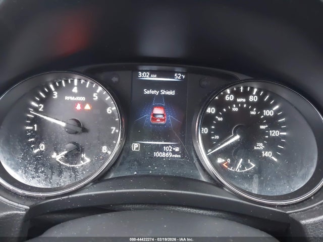 JN1BJ1CP1JW188162 Nissan Rogue Sport S
