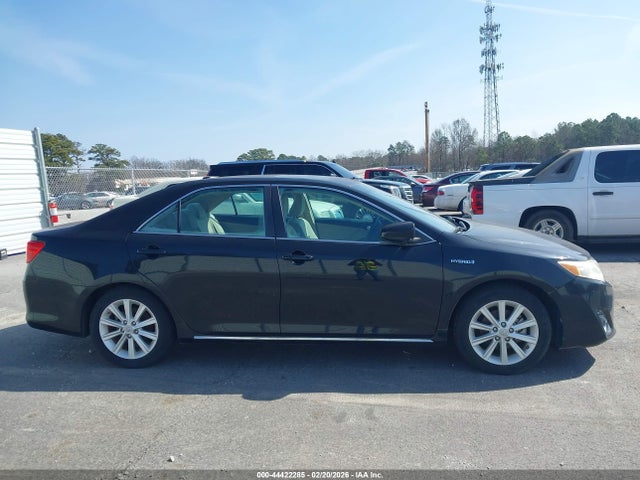 2013 Toyota Camry Hybrid Xle მანქანა იყიდება აუქციონზე, vin: 4T1BD1FK4DU069134, აუქციონის ნომერი: 44422285