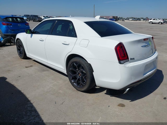 Aukcja sprzedaży 2019 Chrysler 300 Touring, vin: 2C3CCAAGXKH601988, numer aukcji: 44422306