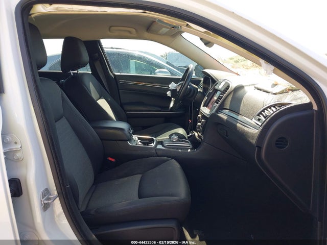 Aukcja sprzedaży 2019 Chrysler 300 Touring, vin: 2C3CCAAGXKH601988, numer aukcji: 44422306